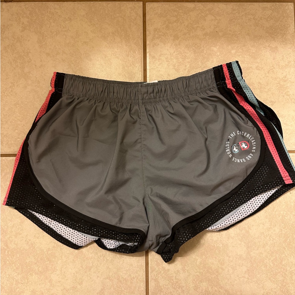 Varsity Spirit, Cheerleading World Championship Grey Shorts, Size Large